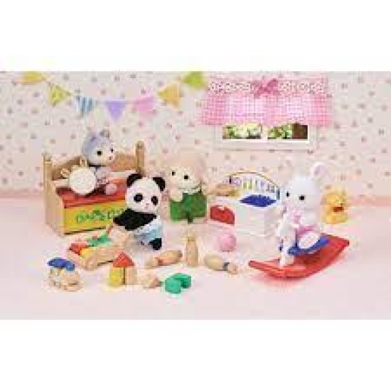 Baby's Speelkamer- Baby Panda  And  Sneeuwwitkonijn