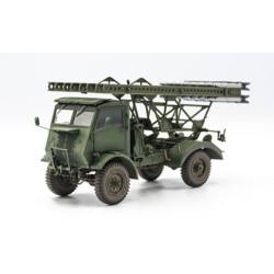 Bm-13-16 On W.o.t. 8 Chassis Revell Modelbouwpakket