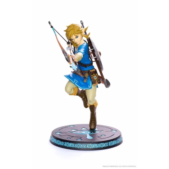 The Legend Of Zelda Breath Of The Wild Pvc Statue Link 25 Cm