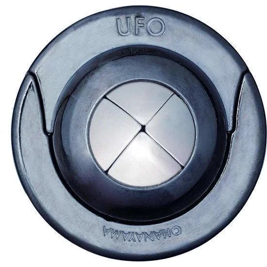 Huzzle Cast Ufo**** Huzzle Cast Ufo****