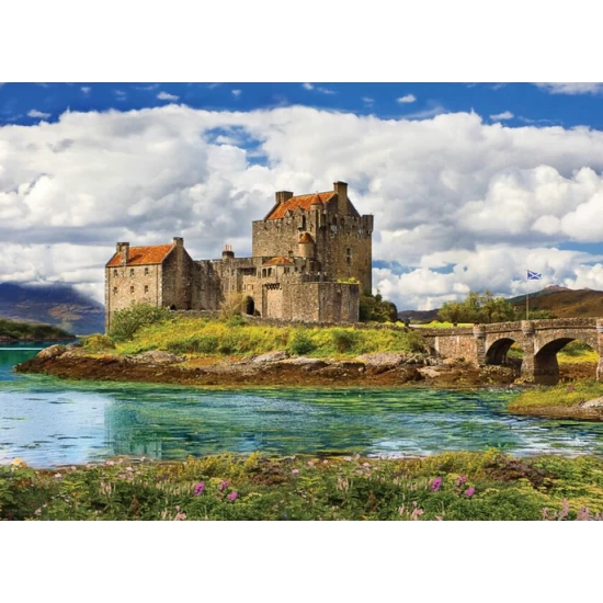 Eilean Donan Castle – Scotland (1000)