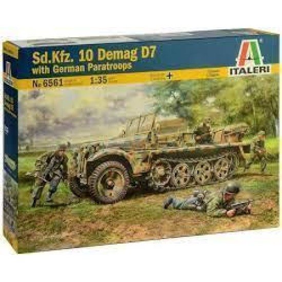 Sd.kfz.10 Demag D7 W/German Paratroopers
