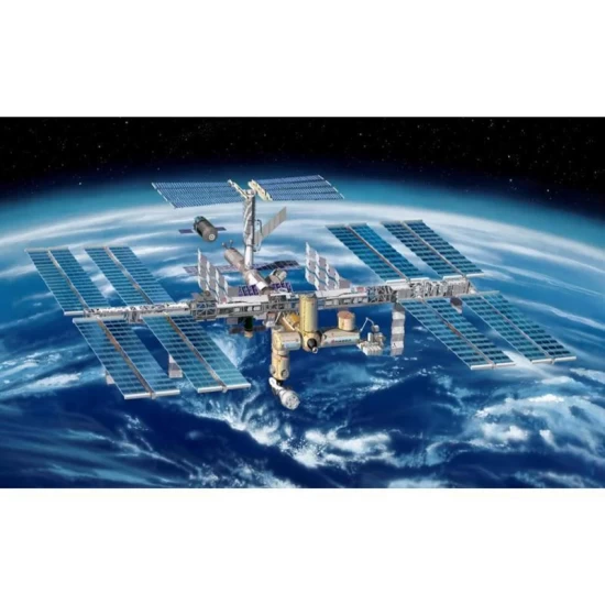 25Th Anniversary Iss Platinum Editio Revell Modelbouwpakket
